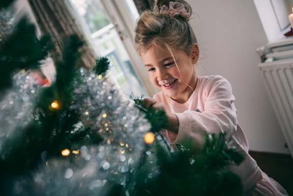 Kerstboom versieren | Marinapark Volendam